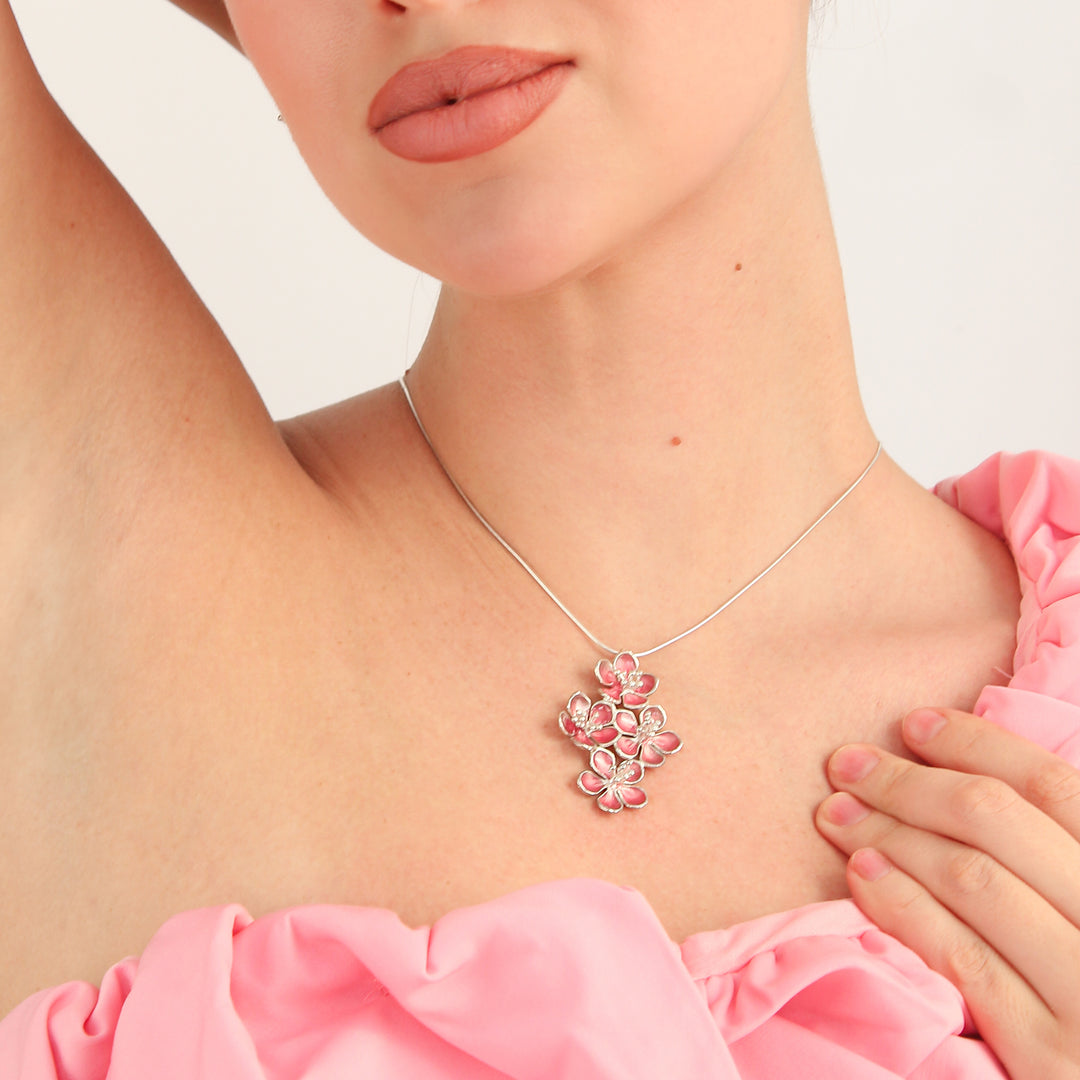 Sakura Bahçesi Kolye