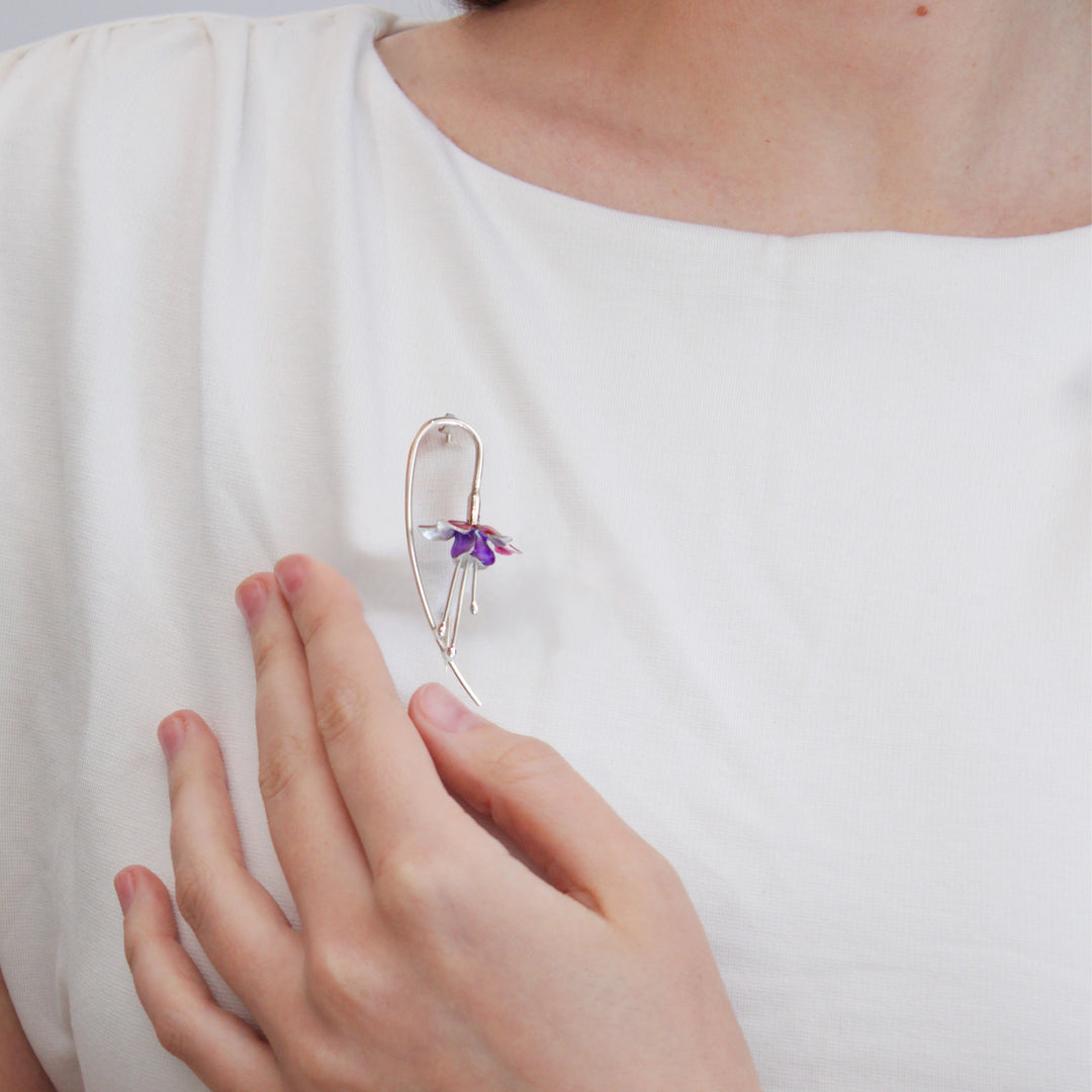 Tek Dal Fuşya Broş